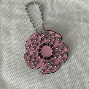 COACH STUDDED TEA ROSE CHARM EUC